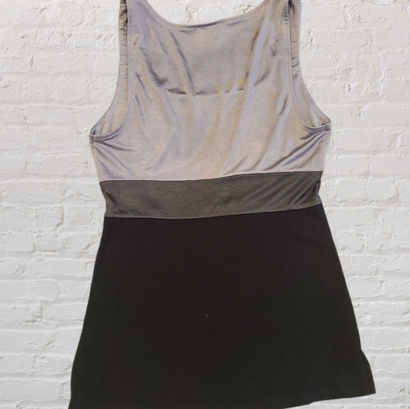 EXPRESS ❤4/$18 Shiny Silver Gray & Black Top - Picture 2 of 6
